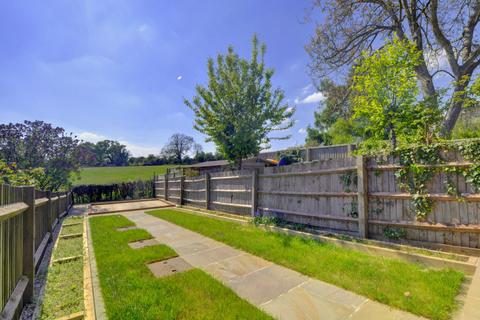 undefined, Bovingdon Green, Marlow SL7