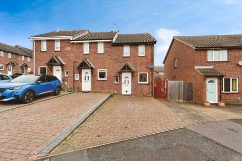 2 bedroom terraced house for sale, Campbell Close, Hitchin