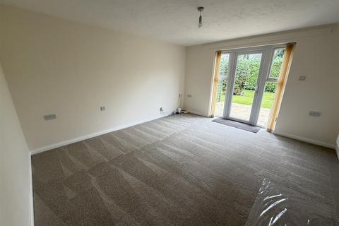 2 bedroom house for sale, Sourton Place, Daventry