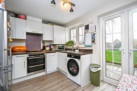 3 bedroom end of terrace house for sale, Mallow Drive, Stone Cross, Pevensey