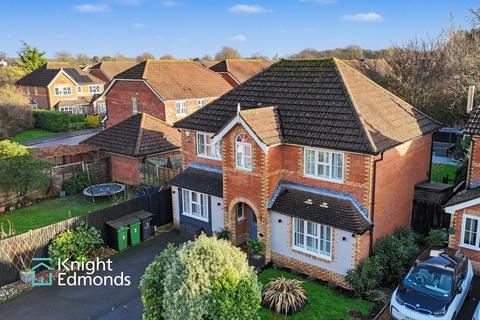 4 bedroom detached house for sale, Brooker Close, Boughton Monchelsea, ME17