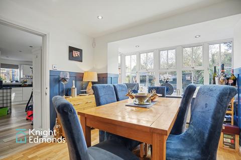 4 bedroom detached house for sale, Brooker Close, Boughton Monchelsea, ME17