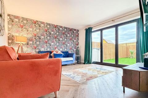 4 bedroom semi-detached house for sale, Romney Drive, Hull HU17