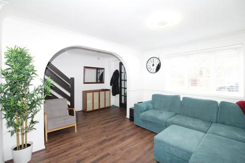 4 bedroom semi-detached house for sale, Derwent Avenue, Biggleswade, SG18