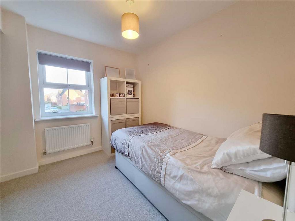 Bedroom 4: