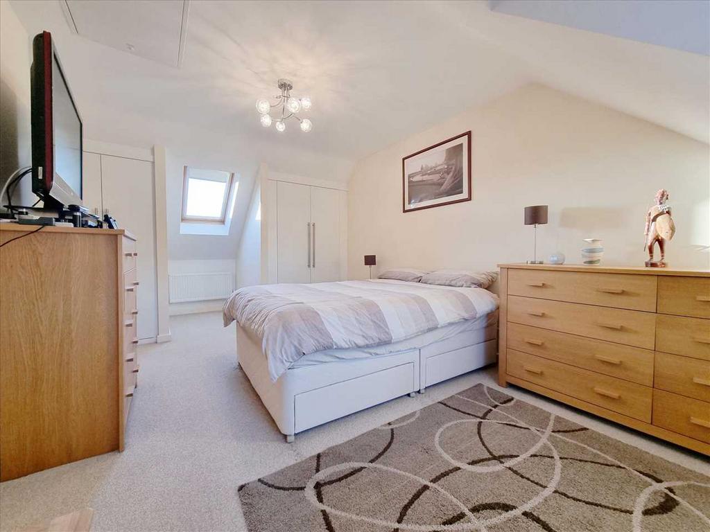 Bedroom 1: