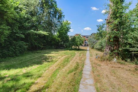undefined, Dryden Way, Liphook, GU30