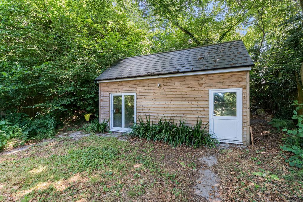 Outdoor Office/Workshop