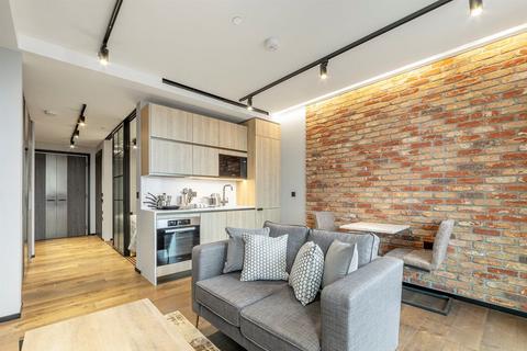 Studio to rent, Hewett Street, London EC2A