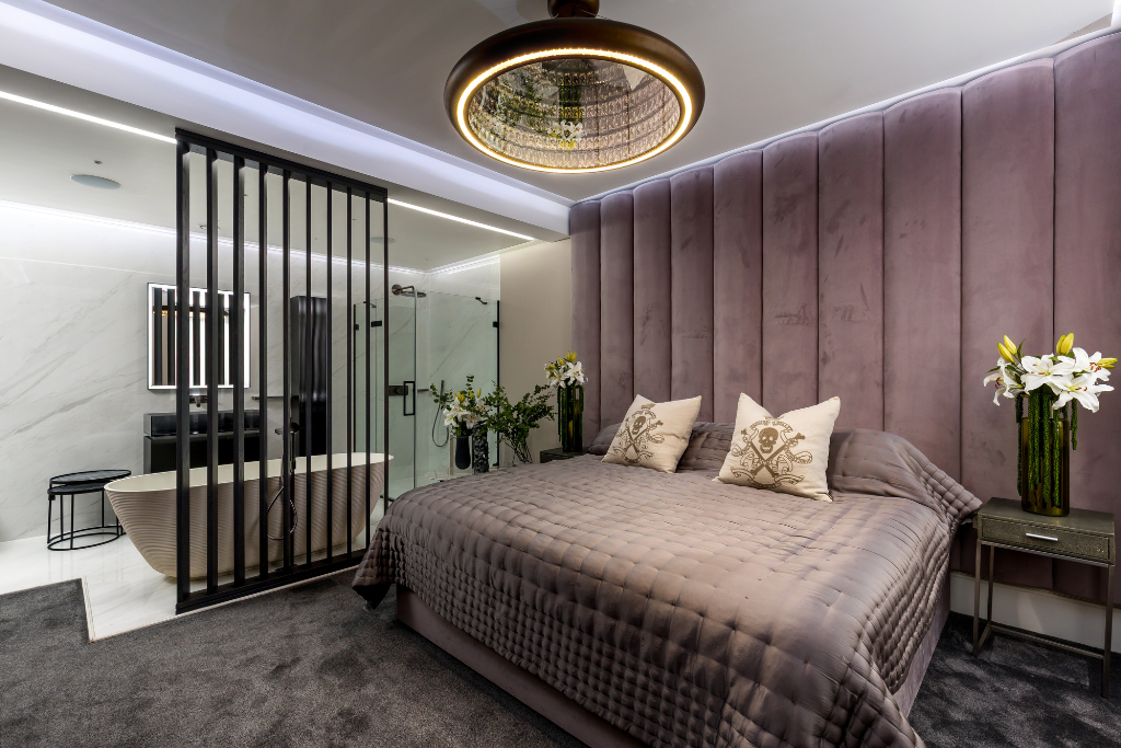 10 A Moray Place - Principal Bedroom