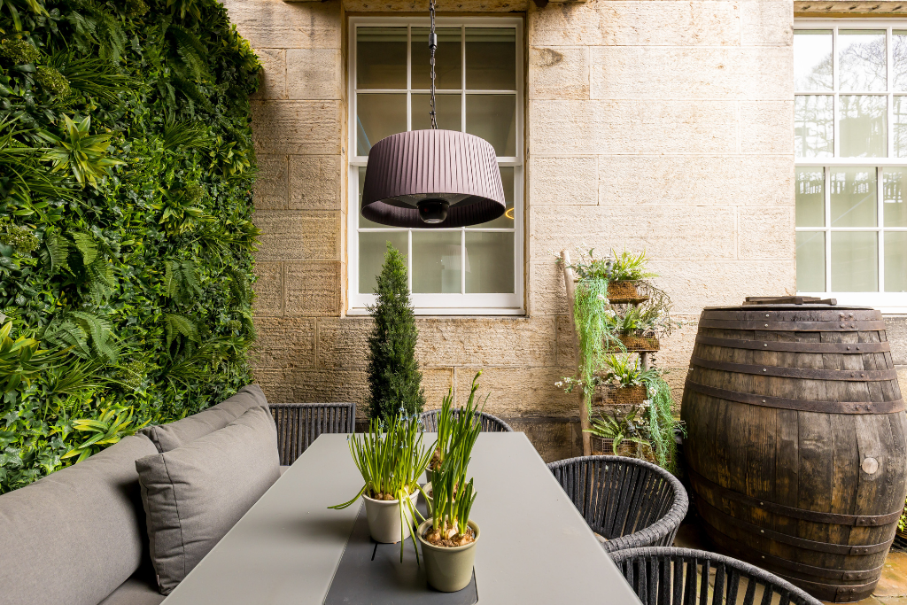 10 A Moray Place - Heated Courtyard