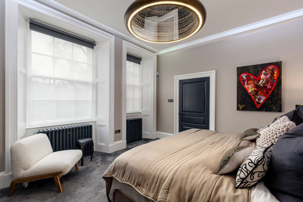 10 A Moray Place - Double Bedroom 2