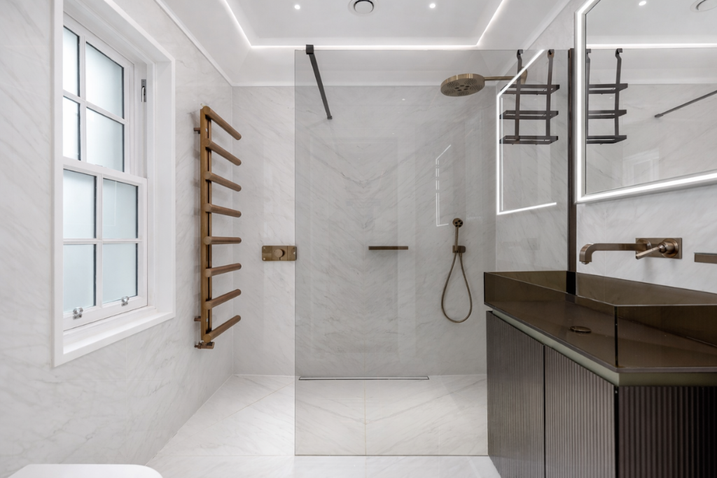 10 A Moray Place - Ensuite Shower