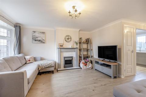 3 bedroom semi-detached house for sale, Primrose Drive, Ditton, Aylesford