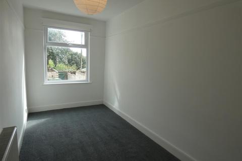 2 bedroom flat to rent, Avondale Road, Byker