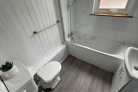 undefined, 59A Park Lane, Carshalton, Surrey, SM5 3EE