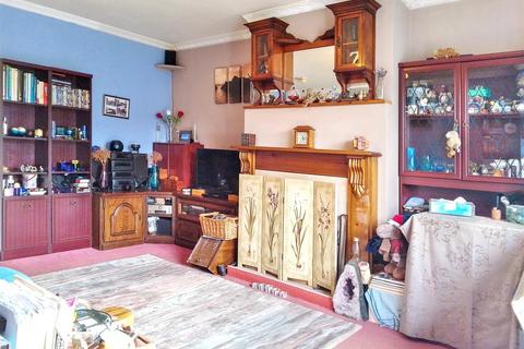 2 bedroom end of terrace house for sale, Addison Terrace, Gillingham