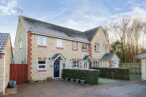 2 bedroom terraced house to rent, Goldcrest Way,  Bicester,  OX26