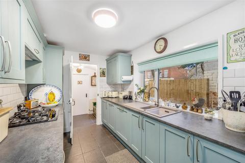 3 bedroom terraced house for sale, London Road, Boston
