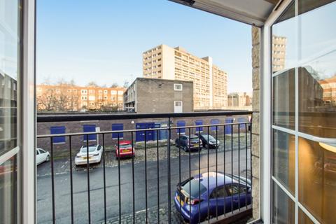 2 bedroom flat for sale, 6/4 Giles Street, Edinburgh, EH6