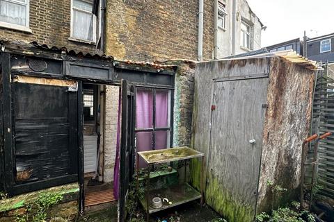 3 bedroom terraced house for sale, 24 Maiden Road, Stratford, London, E15 4EZ