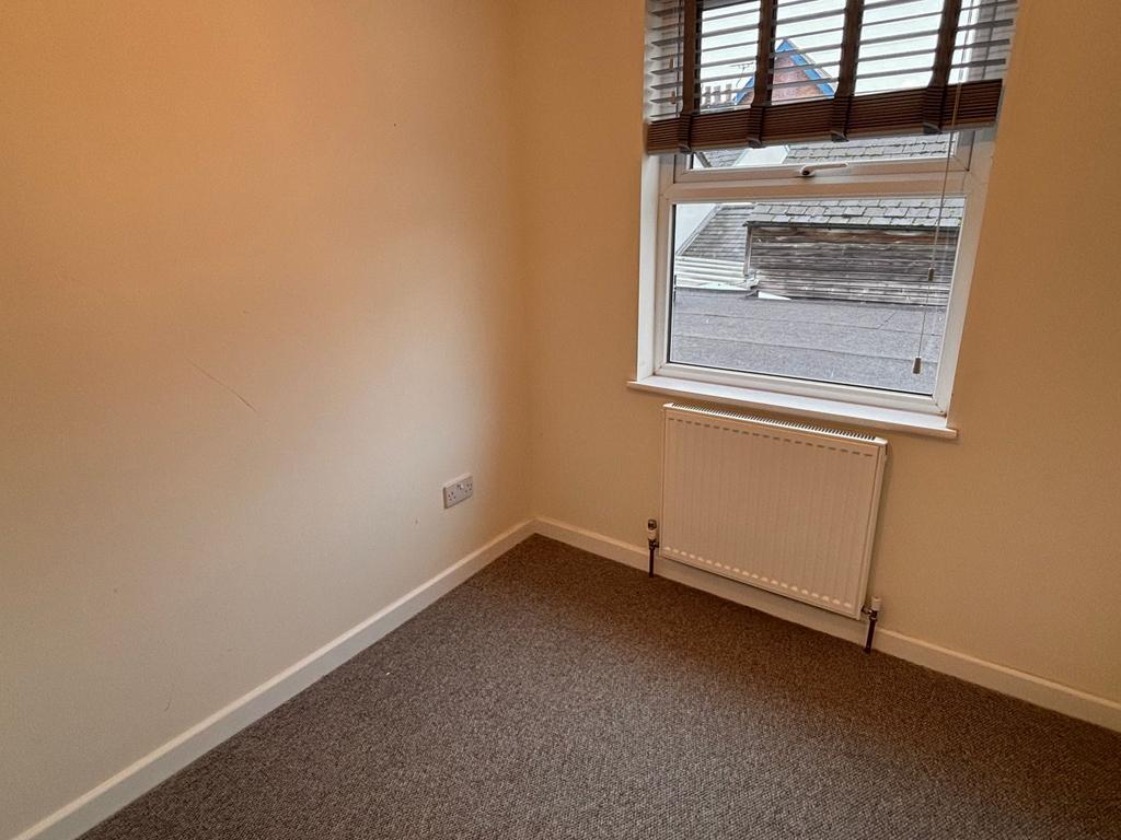 Bedroom 1 - 2