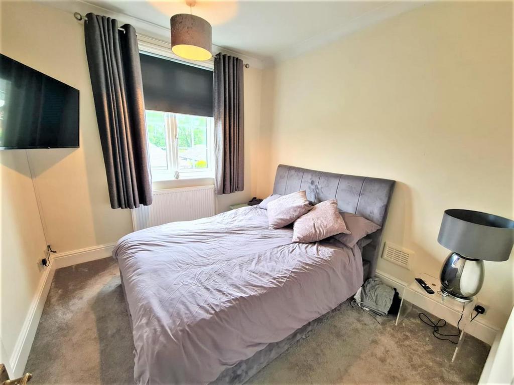 Bedroom 1 Pic 1