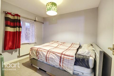 3 bedroom end of terrace house for sale, Archer Court, Kent
