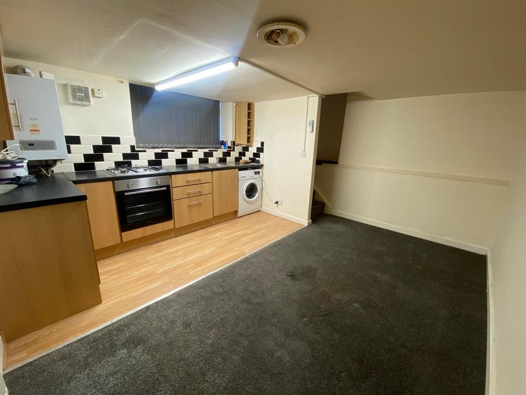 KITCHEN 1.jpg