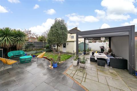 4 bedroom semi-detached house for sale, Coombe Road, Hampton