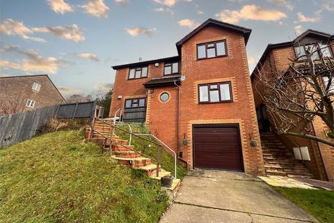 Tyntyla Park, Tonypandy, Rhondda Cynon Taff, CF40
