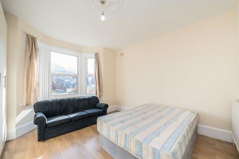 undefined, Montague Road, Hounslow TW3