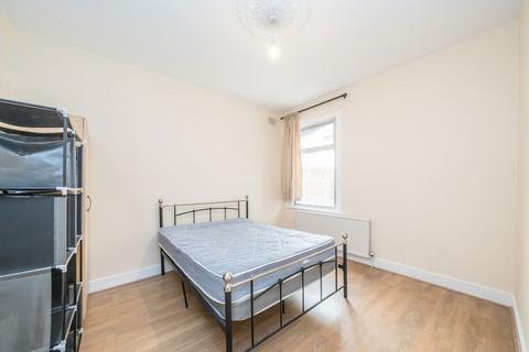 undefined, Montague Road, Hounslow TW3