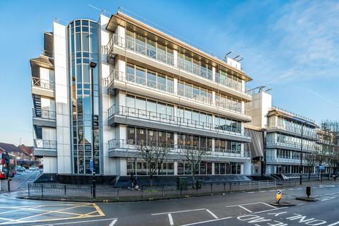 undefined, Staines Road, Hounslow TW3
