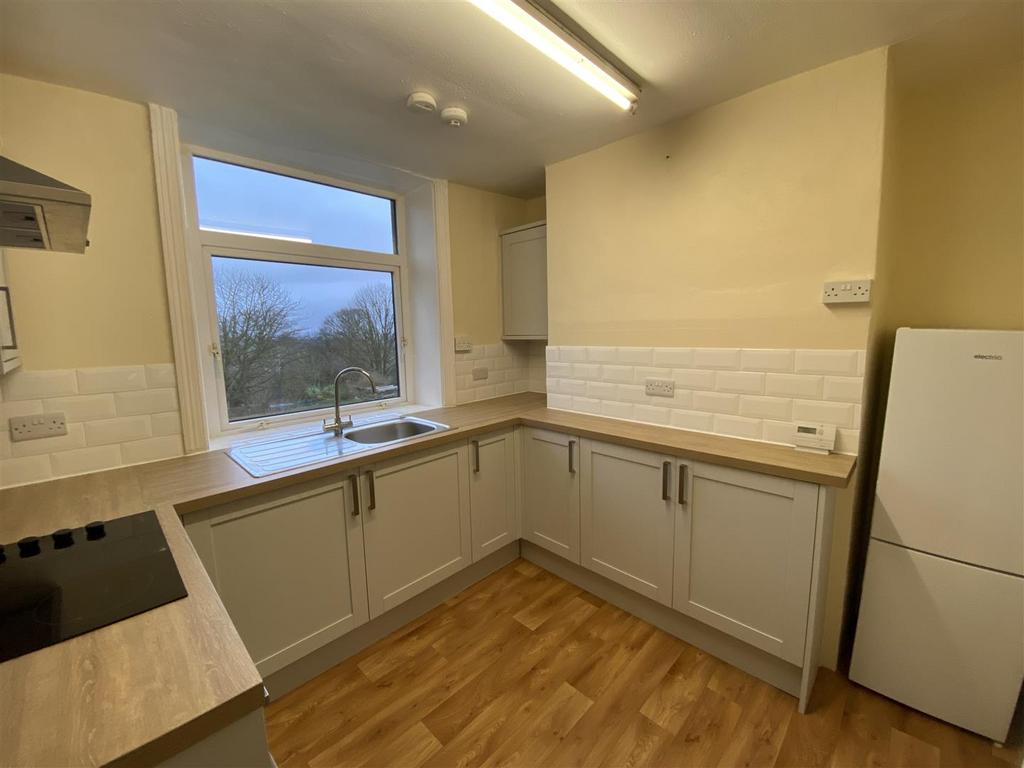 KITCHEN 1.jpg