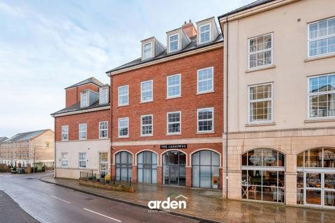 undefined, Main Street, Shirley, B90
