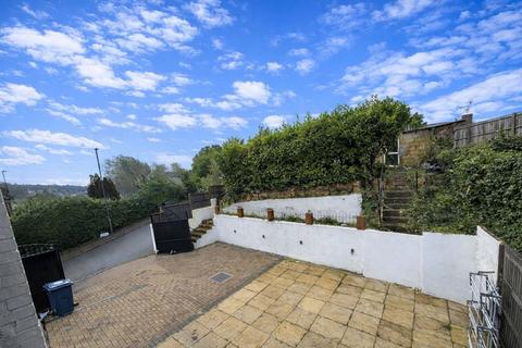 3 bedroom semi-detached house to rent, Arnison Avenue,