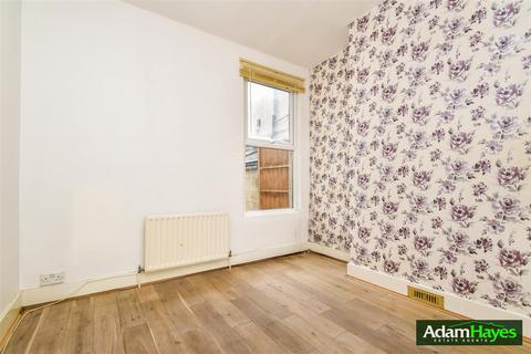 1 bedroom apartment to rent, Squires Lane, London N3