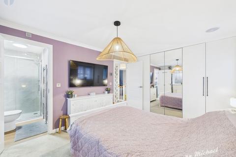 4 bedroom detached house for sale, Porter Lane, Kingsbrook