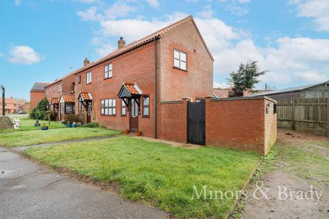 2 bedroom end of terrace house to rent, Waxham Road, Sea Palling