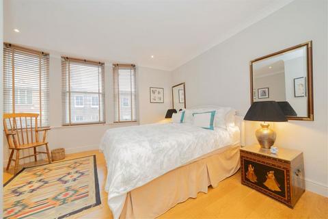 2 bedroom flat for sale, Paddington Street, London W1U