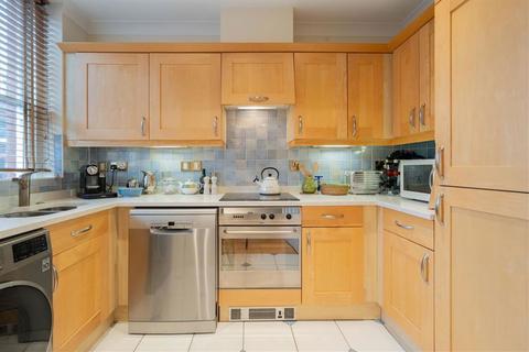 2 bedroom flat for sale, Paddington Street, London W1U