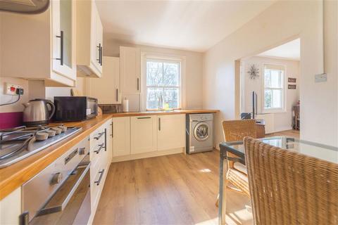2 bedroom flat for sale, Warwick Road, London SW5
