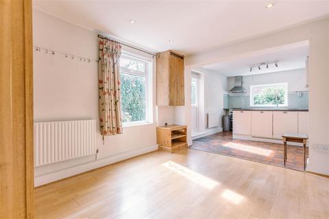2 bedroom flat for sale, Victoria Road, Stroud Green