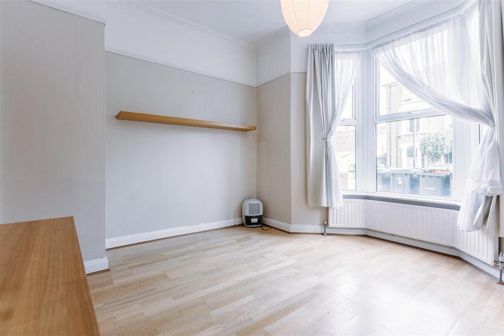OO 8 A Victoria Rd 02.jpg