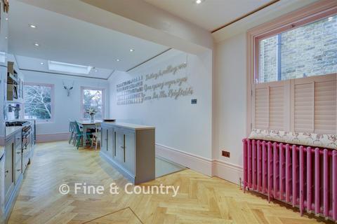 3 bedroom semi-detached house for sale, York Hill, Loughton, Essex