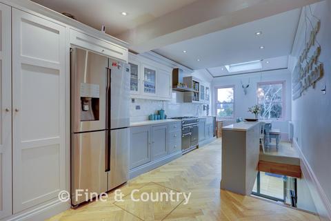 3 bedroom semi-detached house for sale, York Hill, Loughton, Essex