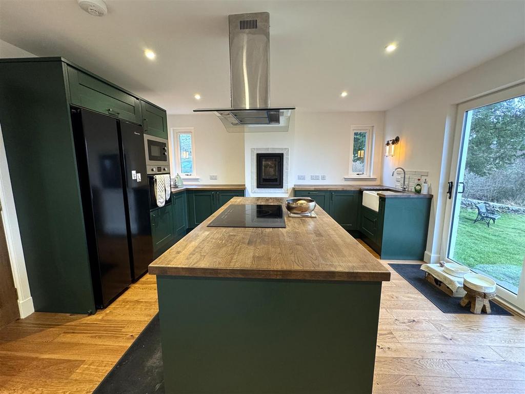 Kitchen 3.jpg