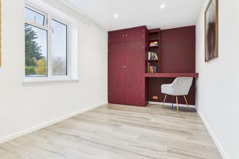 undefined, Rickford Hill, Guildford GU3