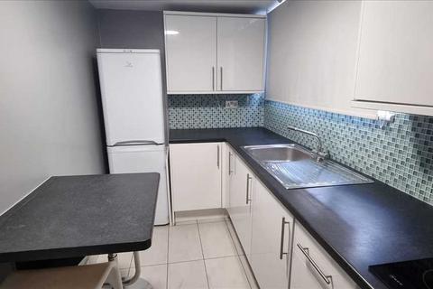 1 bedroom apartment to rent, Philpot Sq,, Fulham